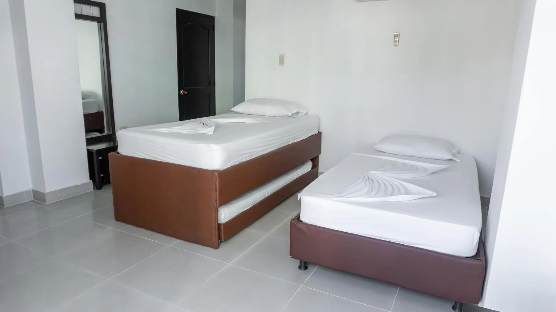 سانتا مارتا Aparta Hotel Roca Marina 2*, سانتا مارتا